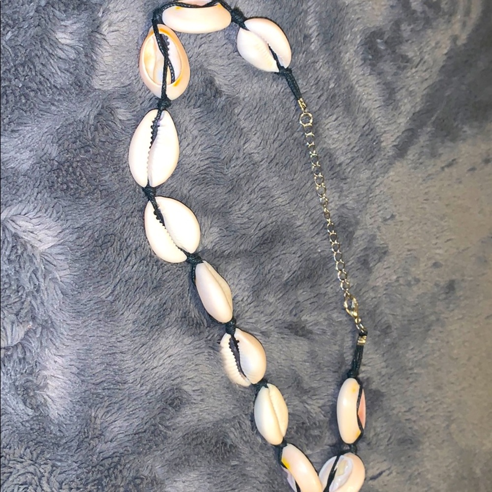 shell necklace